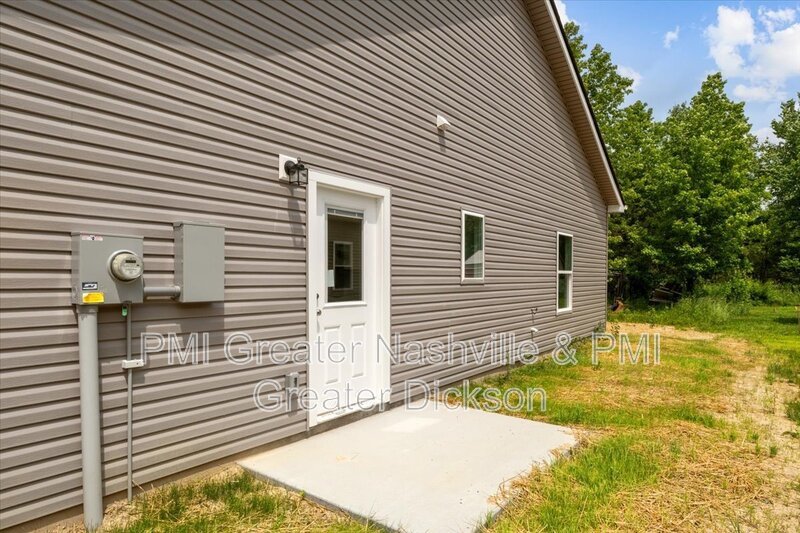 3 Bedroom 2 Bath in Dickson TN! property image