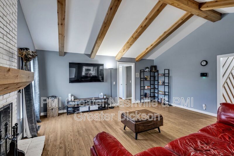 Stunning 3-Bedroom, 2-Bath Ranch-Style Home! property image