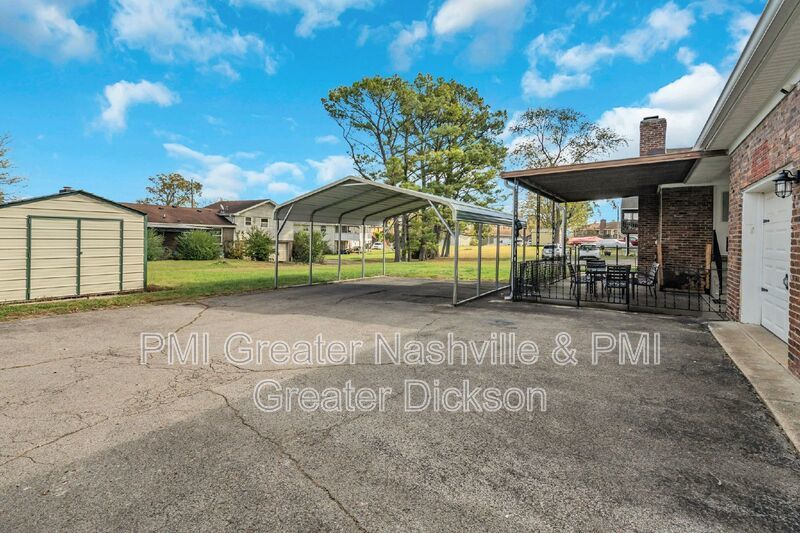 Stunning 3-Bedroom, 2-Bath Ranch-Style Home! property image