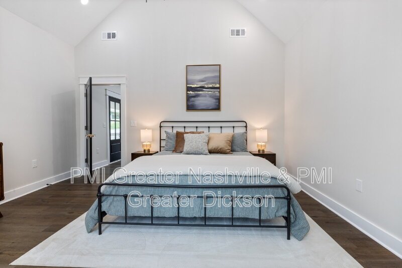 Charming 3-Bedroom Home with 2 Full Baths in the Heart of Dickson! property image