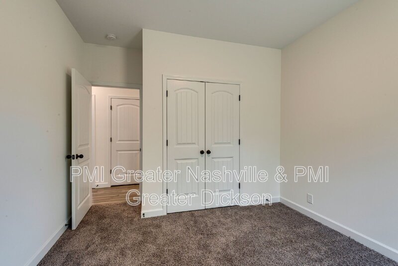 Newer Home in Country Setting property image