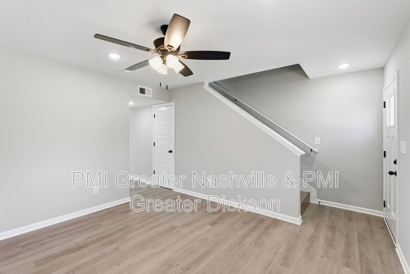 2 Bedroom 1.5 Bathroom Townhome in Dickson! property image