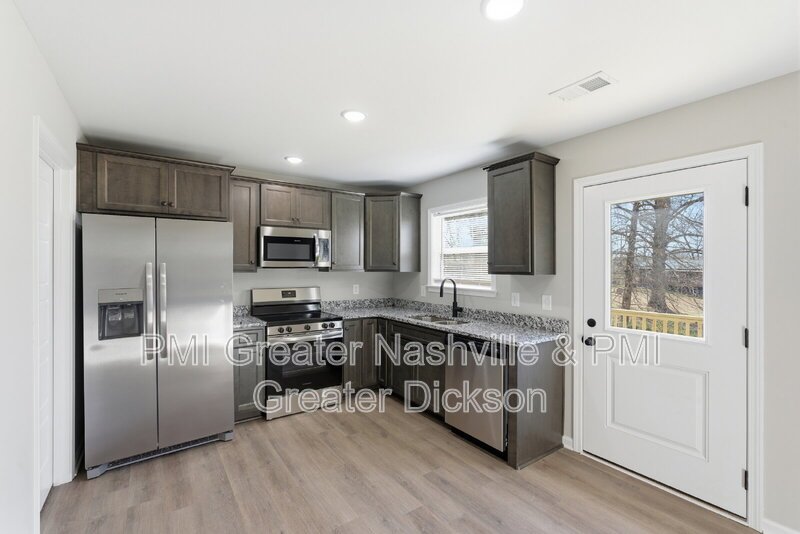 2 Bedroom 1.5 Bathroom Townhome in Dickson! property image