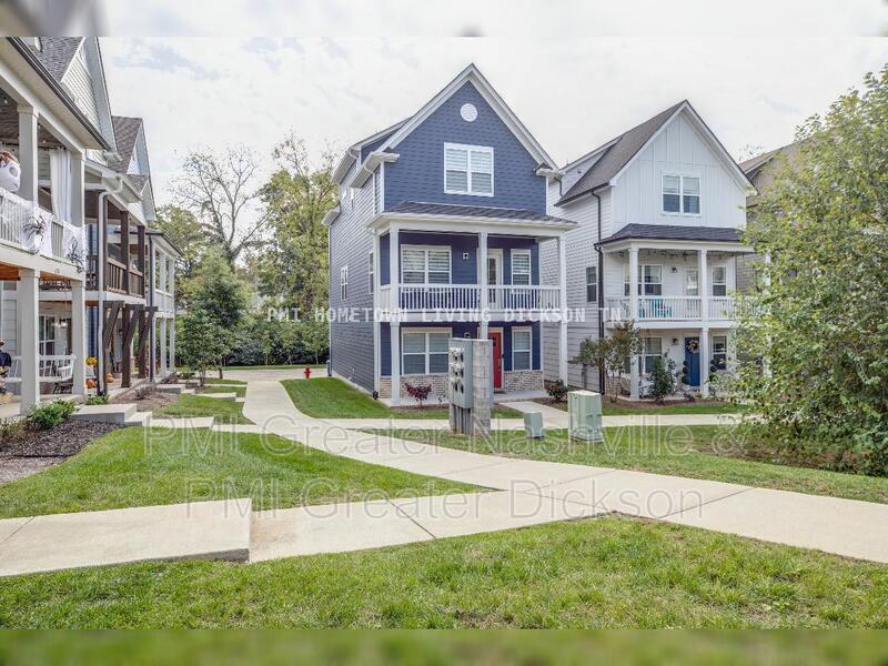 Spacious 4-Bedroom, Three-Story Home for Rent in the Heart of Bellevue property image