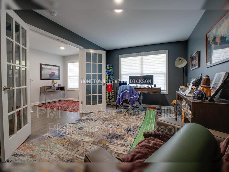 Spacious 4-Bedroom, Three-Story Home for Rent in the Heart of Bellevue property image